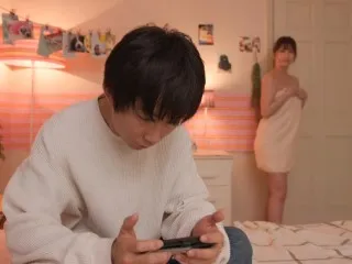 Lewd Older Sister Flirts With Younger Sister's Boyfriend